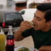 Llaman a extremar precauciones al consumir alimentos en la calle durante la temporada de calor