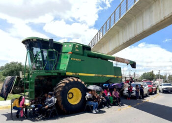 Productores rurales protestan en Zacatecas por suspensión de obra carretera