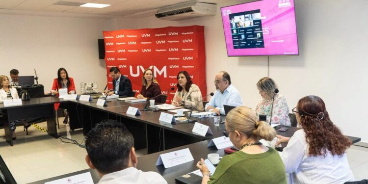 *Gobierno de Sonora impulsa el crecimiento, mejora y vinculación entre universidades: SEC*