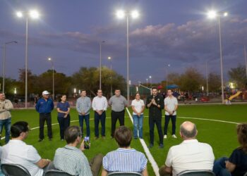 Moderniza Gobierno de Hermosillo alumbrado del Parque Deportivo Los Portales