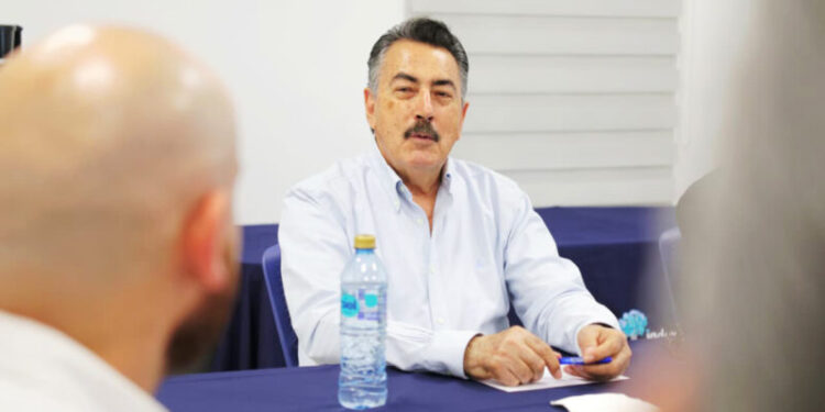 Empresarios plantean retos para la competitividad; Javier Lamarque ofrece gestionar soluciones ante Federación y Estado