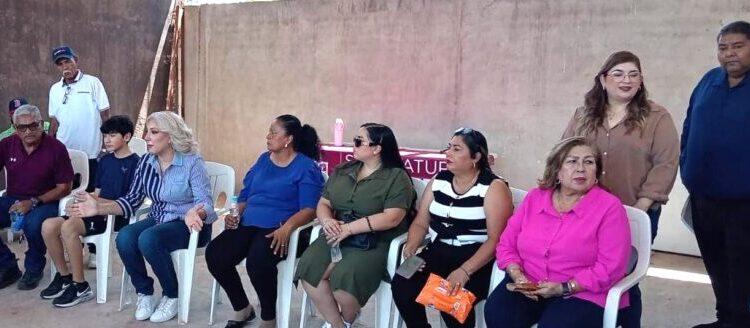 FAMILIAS DE COLONIA ´´LOS FUNDADORES´´ CUENTAN YA CON CERTEZA JURÍDICA