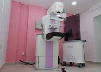 Fortalece detección oportuna del cáncer de mama con nuevo mastógrafo de alta tecnología