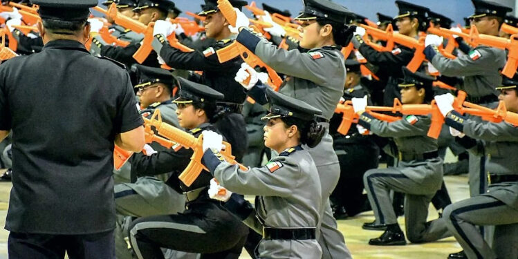 Gobierno de Zacatecas mantiene en operación bachillerato militarizado
