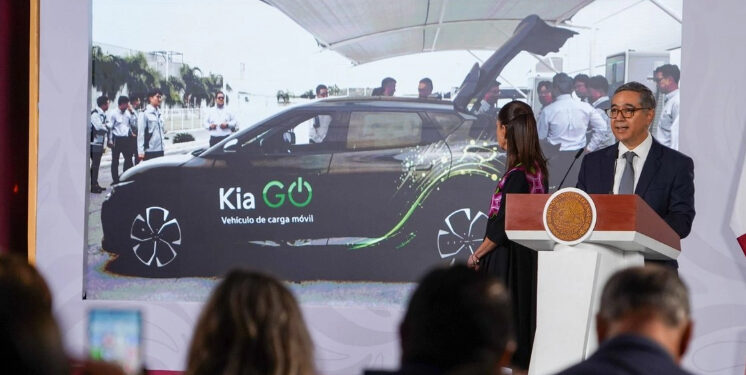 La firma coreana Kia invertirá 649 mdd en México para iniciar en el país la producción de vehículos eléctricos
