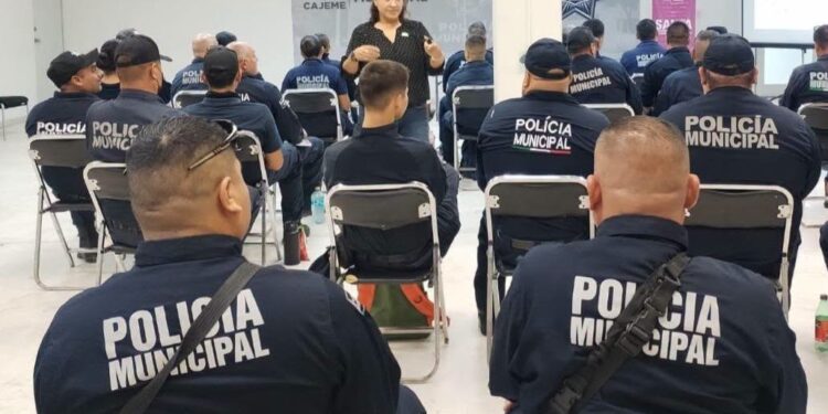 *Refuerza SALVA capacitación a policías de Cajeme con perspectiva de género*