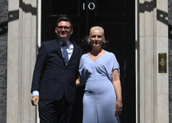 Andy Burnham se convierte en primer ministro con la promesa de «restructurar Reino Unido»