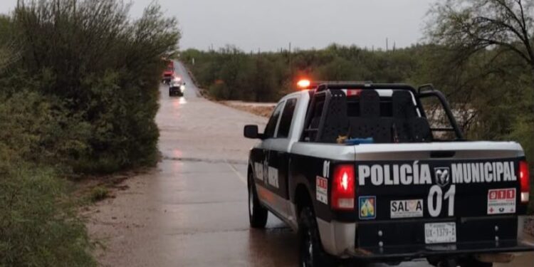 Policía Estatal brinda apoyo a la ciudadanía durante las lluvias en municipios de Sonora