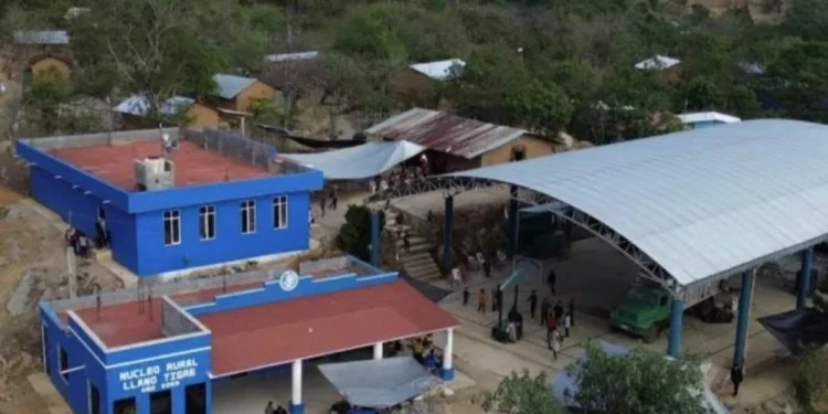 Grupo armado de Teojomulco retiene a 30 civiles en zona de disputa agraria