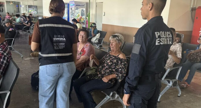 Acercan información preventiva a viajeros durante el Operativo Verano 2026
