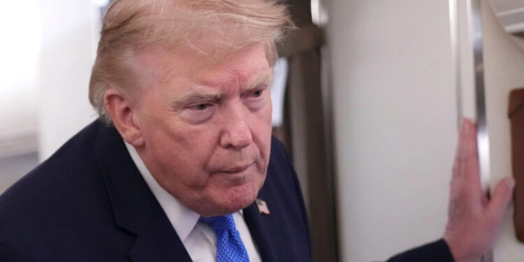La popularidad de Trump en EU cae a mínimos históricos