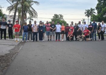 FAMILIAS DISFRUTAN UNA NUEVA EDICIÓN DE DOMINGUEANDO EN BICI Y +