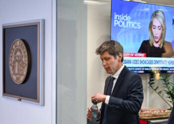 ‘Ciberataque’ de robots inteligentes abre la caja de Pandora: analistas
