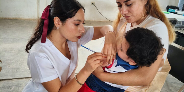 Llaman a completar esquemas de vacunación contra el sarampión