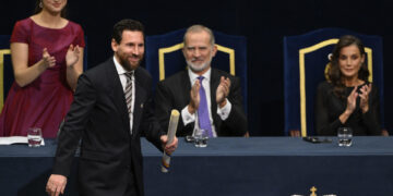 messi añade el premio princesa de asturias de los deportes a su vitrina de trofeos