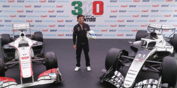 'checo' pérez califica de especial correr en casa su carrera 300 en la fórmula uno